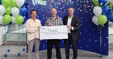 Man snaps up $50M winning lottery ticket on Thanksgiving .